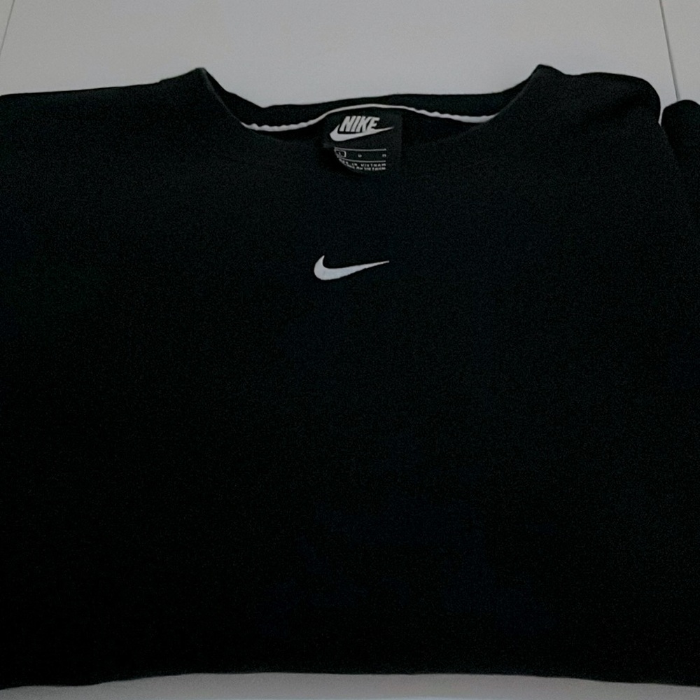 nike sweatshirt